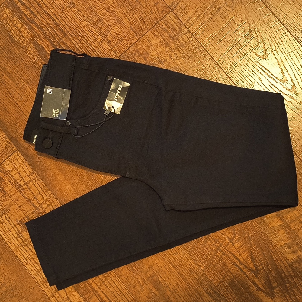Express Mid Rise Black Supersoft Skinny Jeans